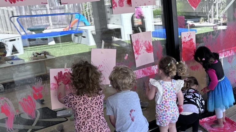 Paint expressionism at Treetops childcare in Auckland nz